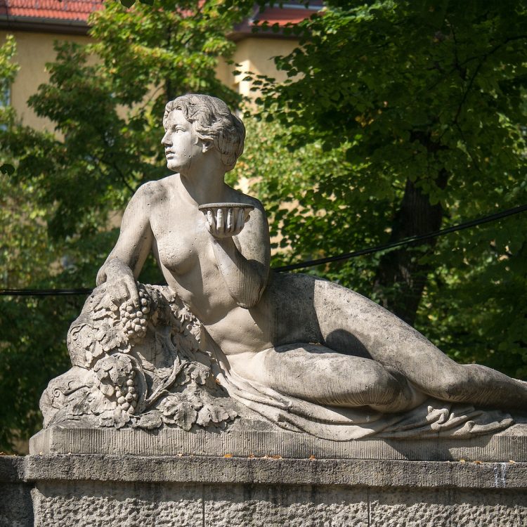 Siegfriedbrunnen am Rüdesheimer Platz in Berlin